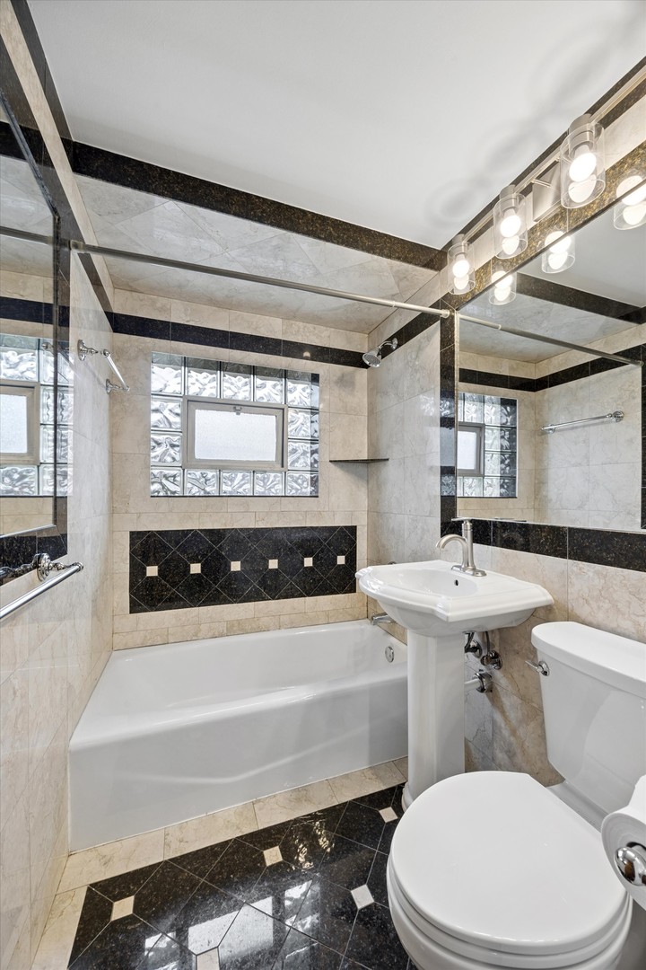 4413 Clausen Avenue Unit: 4413