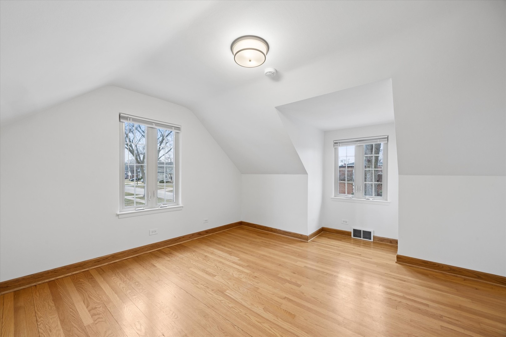 4413 Clausen Avenue Unit: 4413