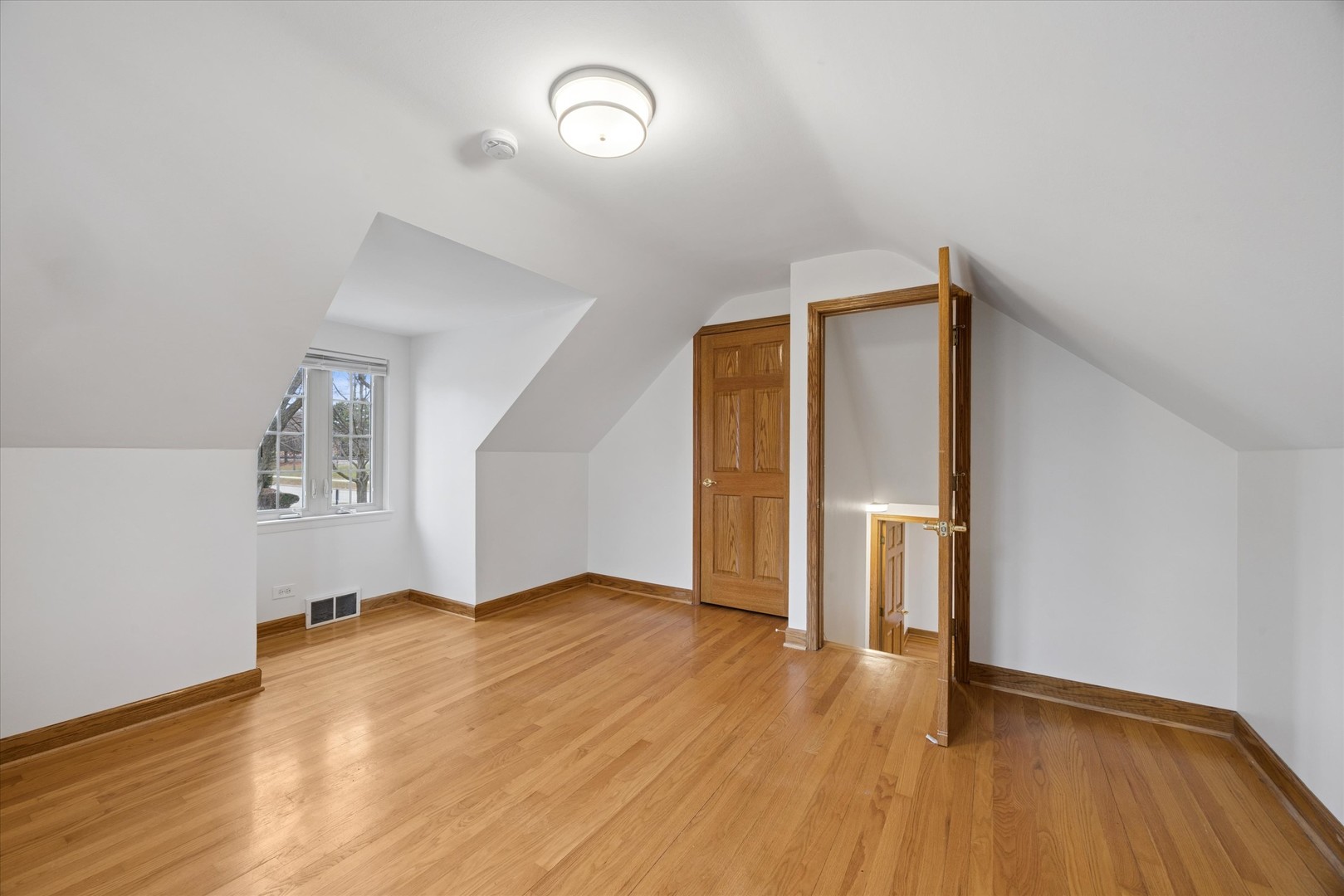 4413 Clausen Avenue Unit: 4413