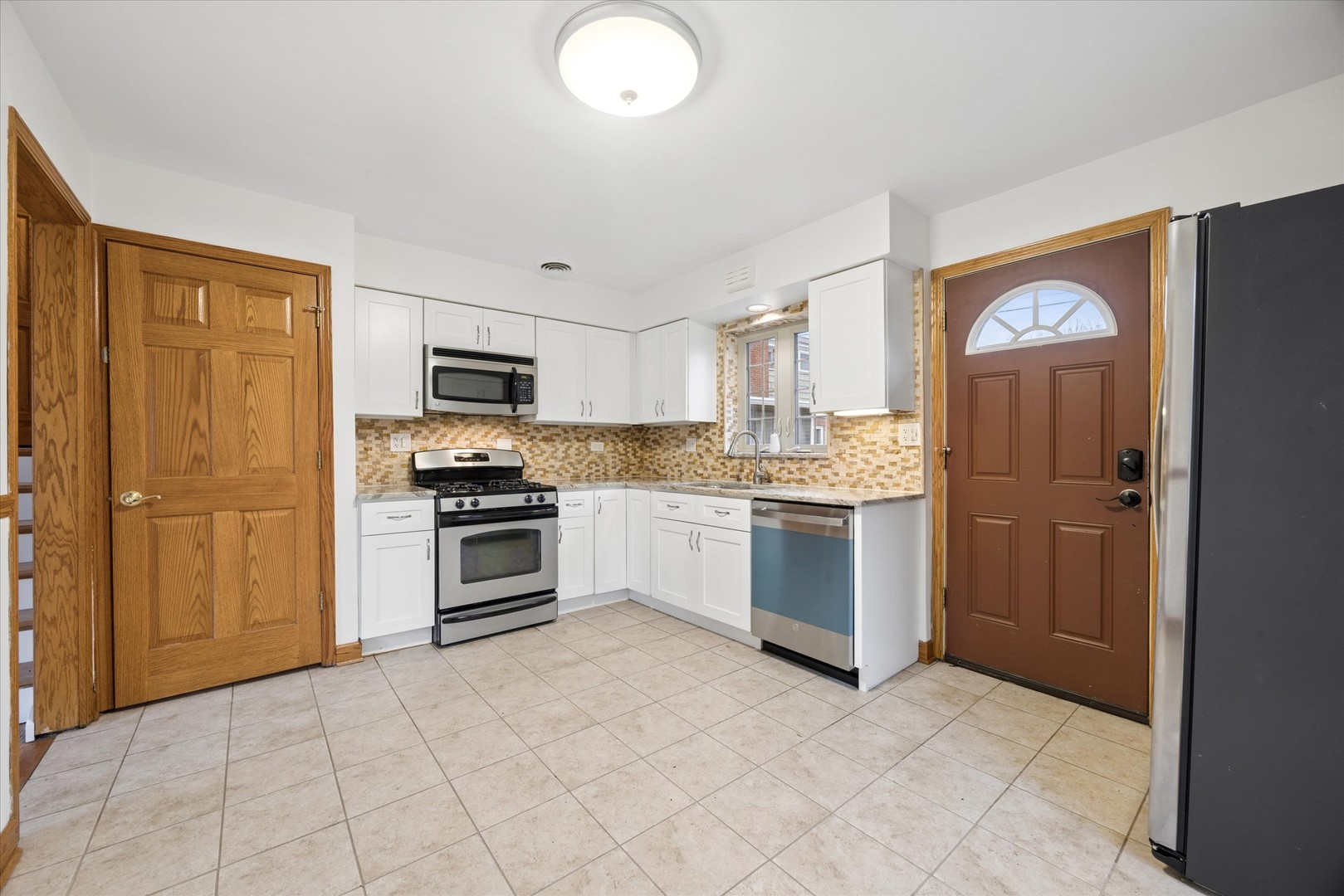 4413 Clausen Avenue Unit: 4413