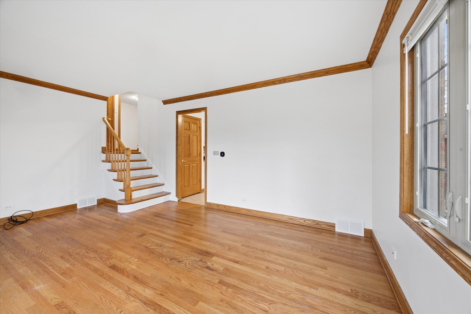4413 Clausen Avenue Unit: 4413