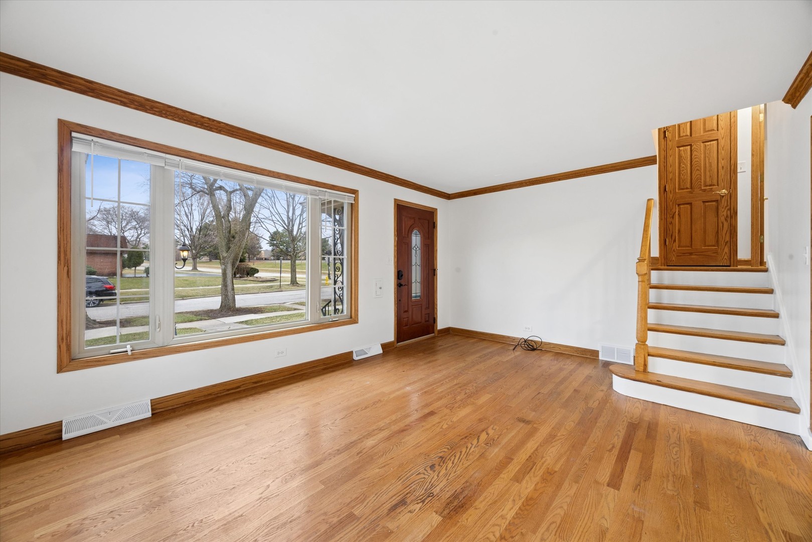 4413 Clausen Avenue Unit: 4413