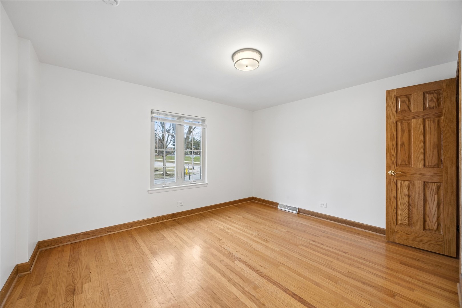4413 Clausen Avenue Unit: 4413