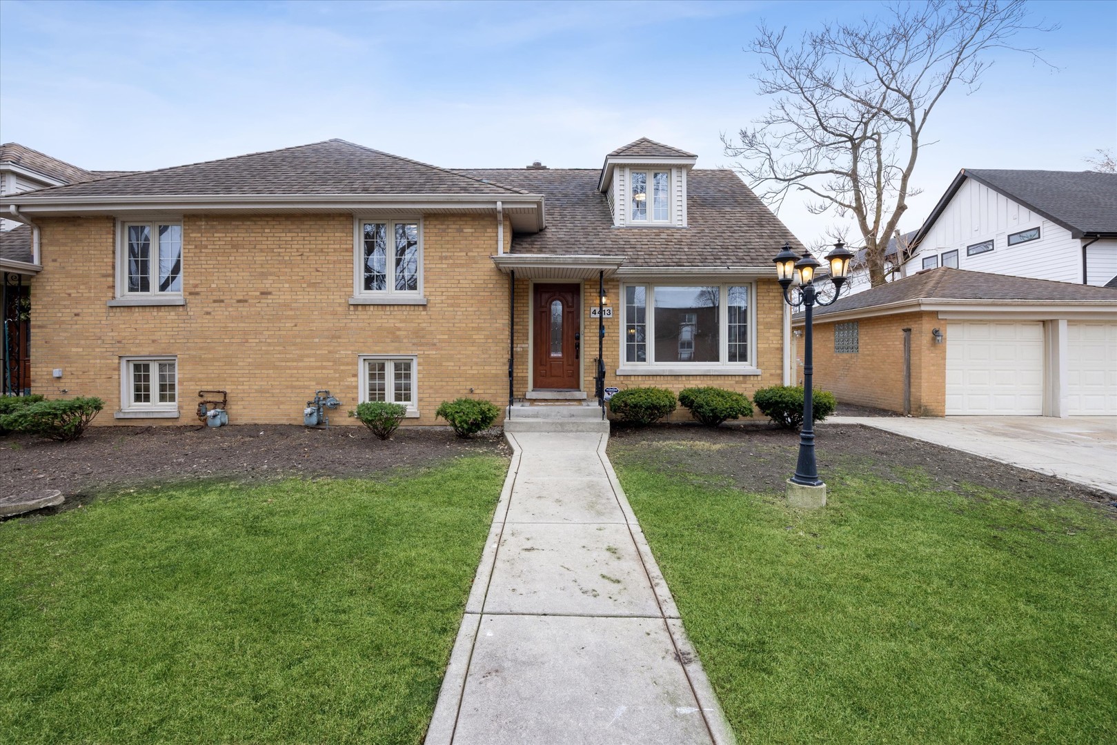 4413 Clausen Avenue Unit: 4413