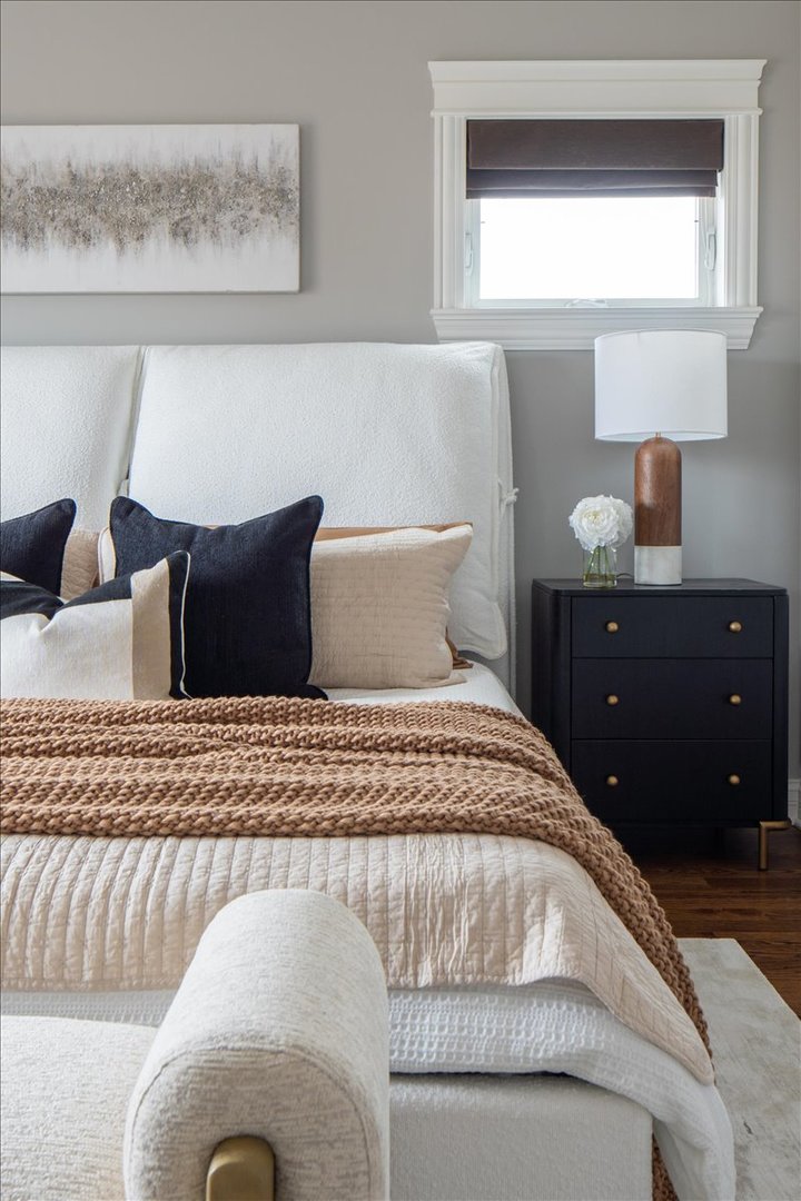 929 W Montana Street Unit: 4W