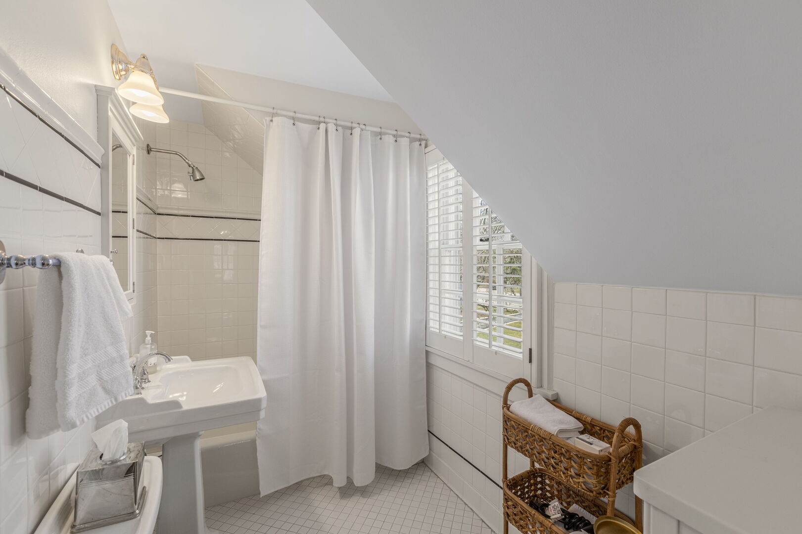 965 Castlegate Court