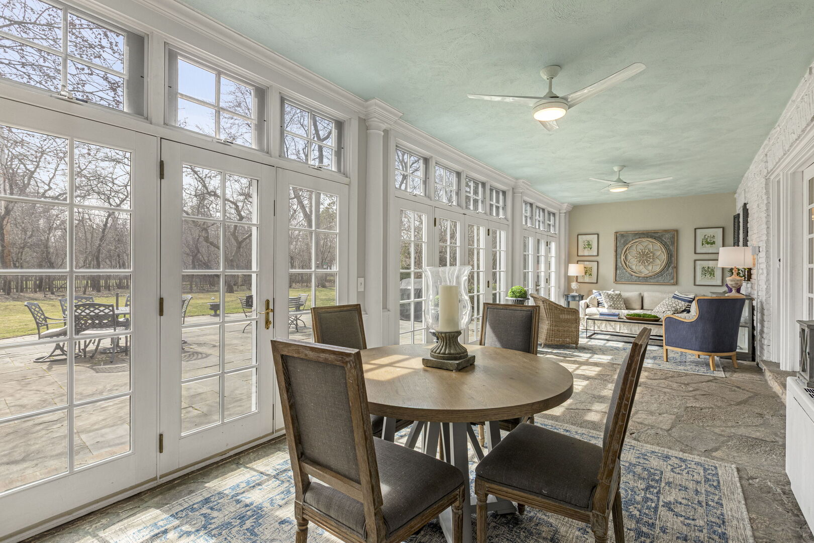 965 Castlegate Court