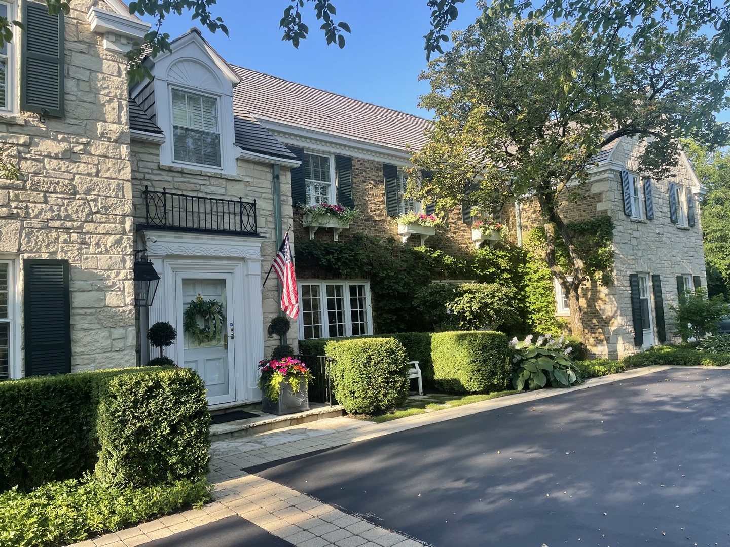 965 Castlegate Court