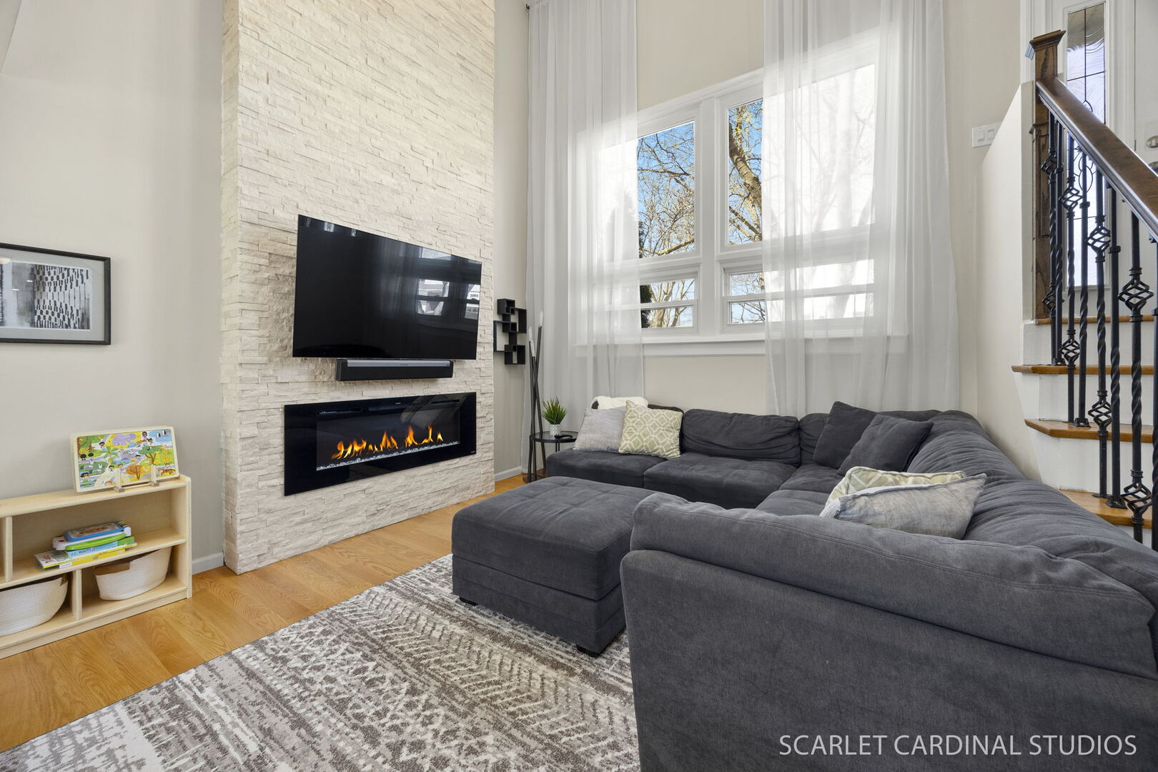 1003 E Alder Lane