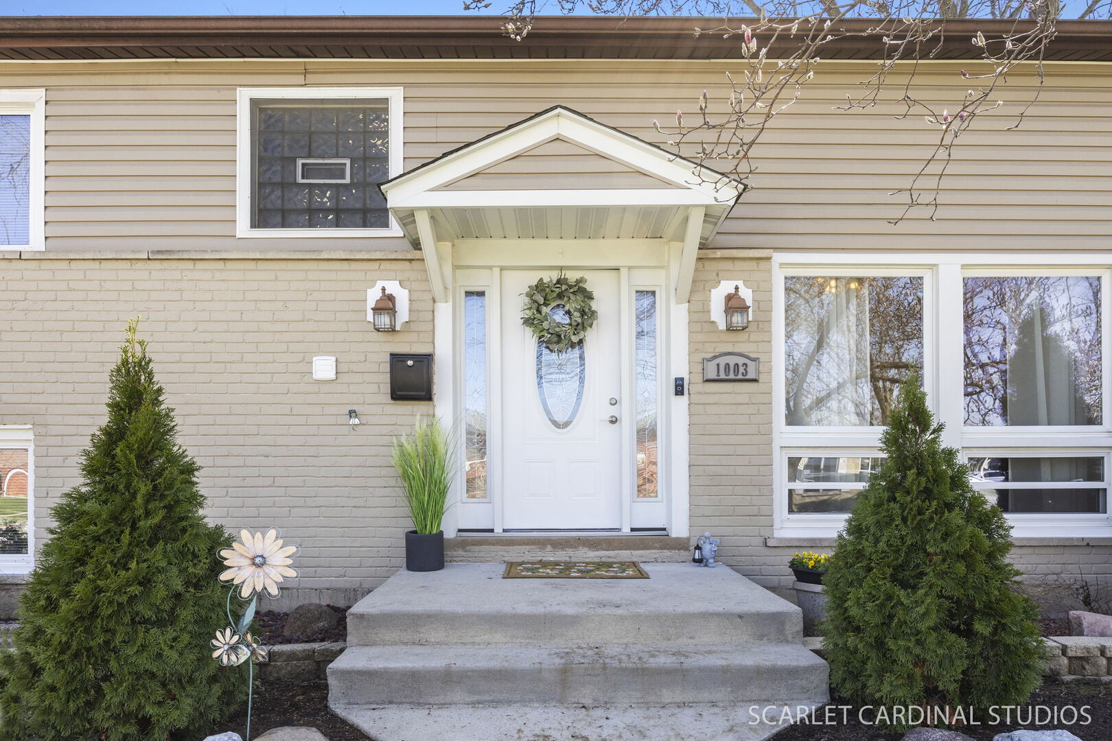1003 E Alder Lane