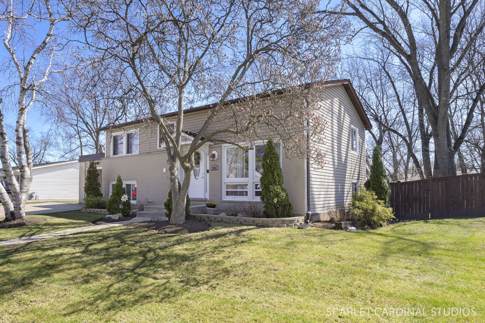 1003 E Alder Lane