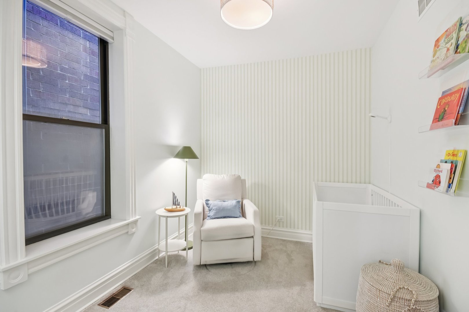 2142 N Racine Avenue Unit: 2