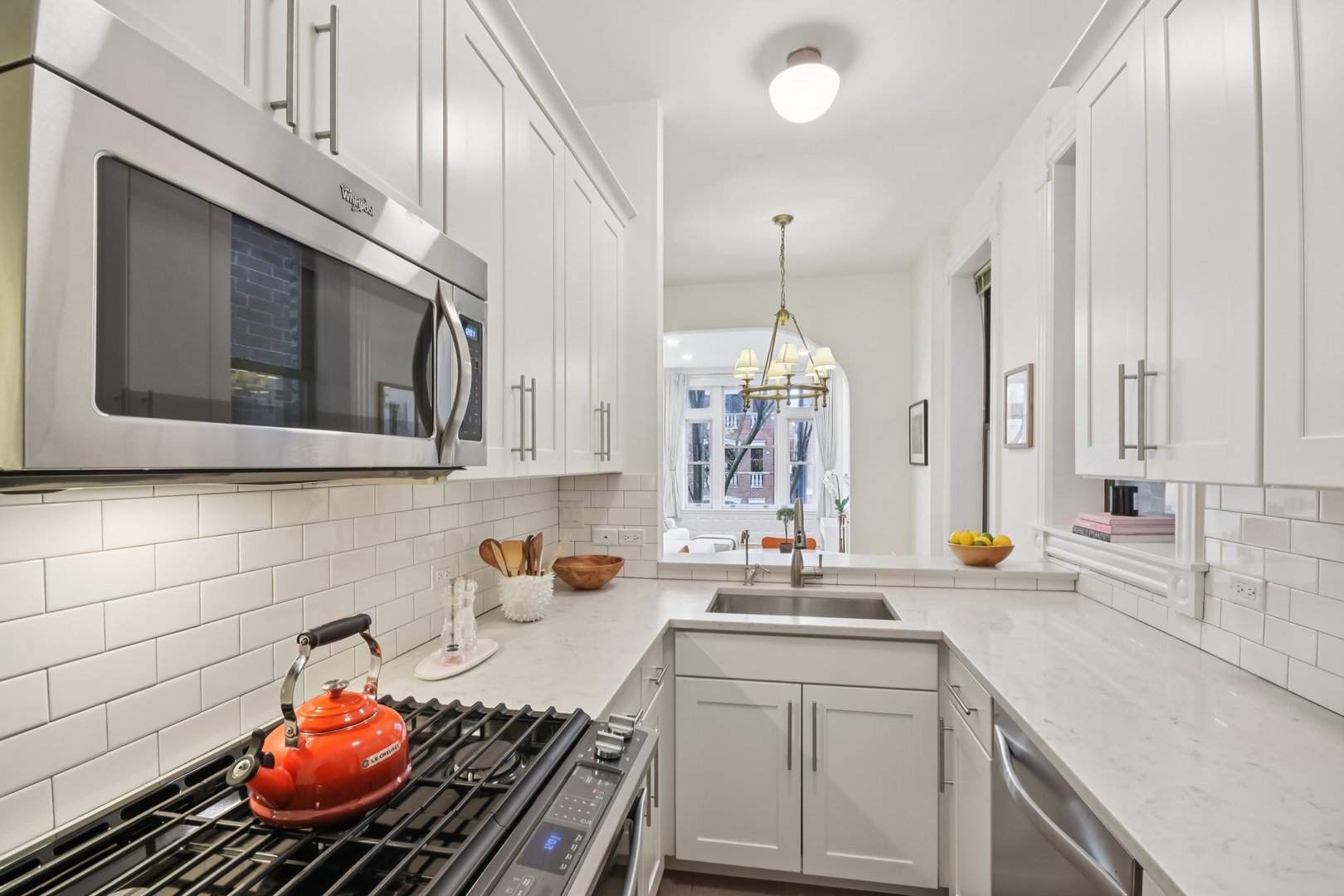 2142 N Racine Avenue Unit: 2