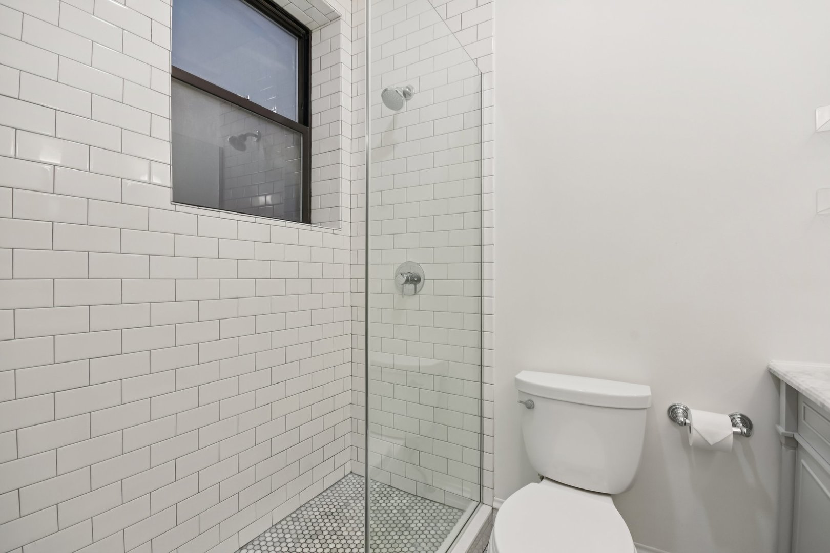 2142 N Racine Avenue Unit: 2