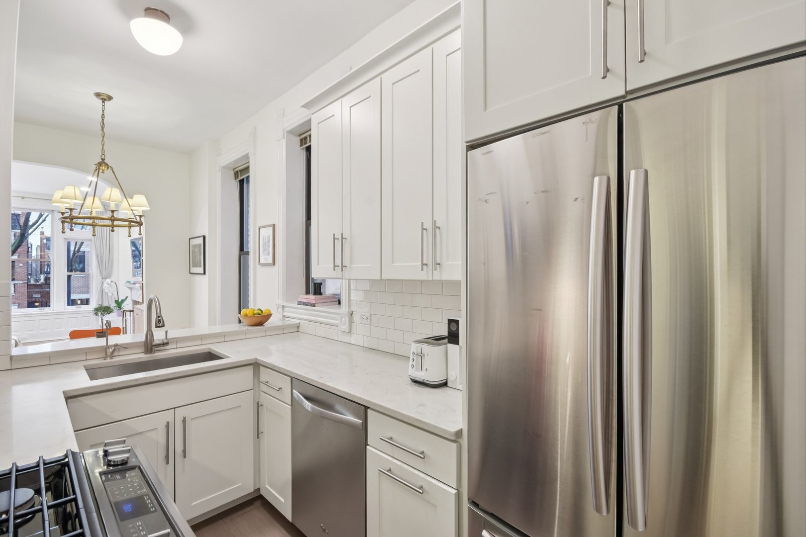 2142 N Racine Avenue Unit: 2