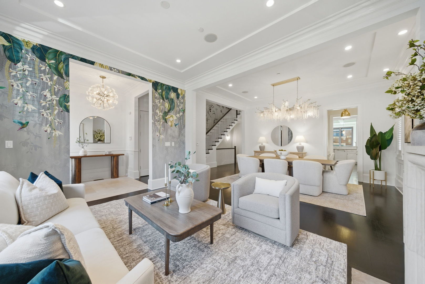 2658 N Mildred Avenue