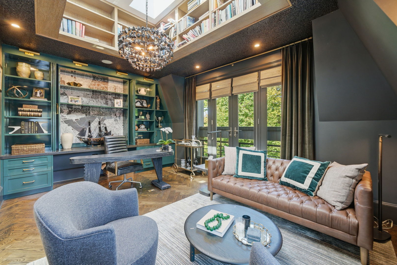 2658 N Mildred Avenue