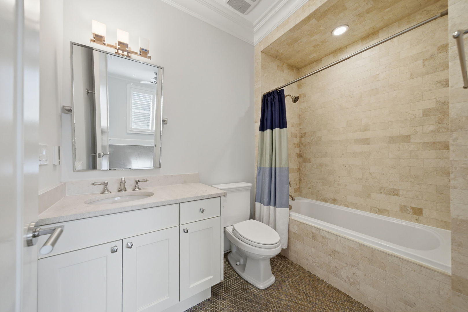 2658 N Mildred Avenue