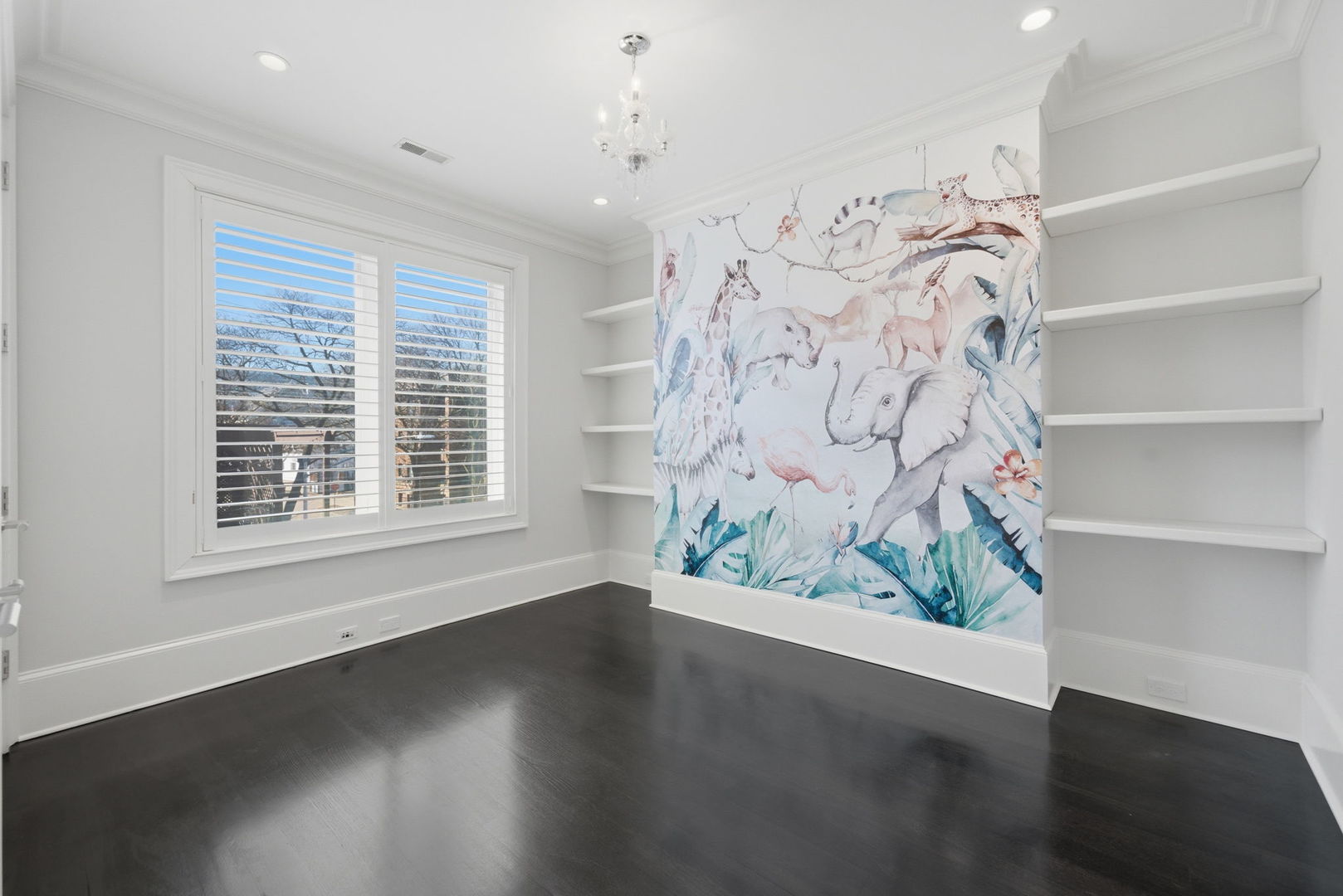 2658 N Mildred Avenue