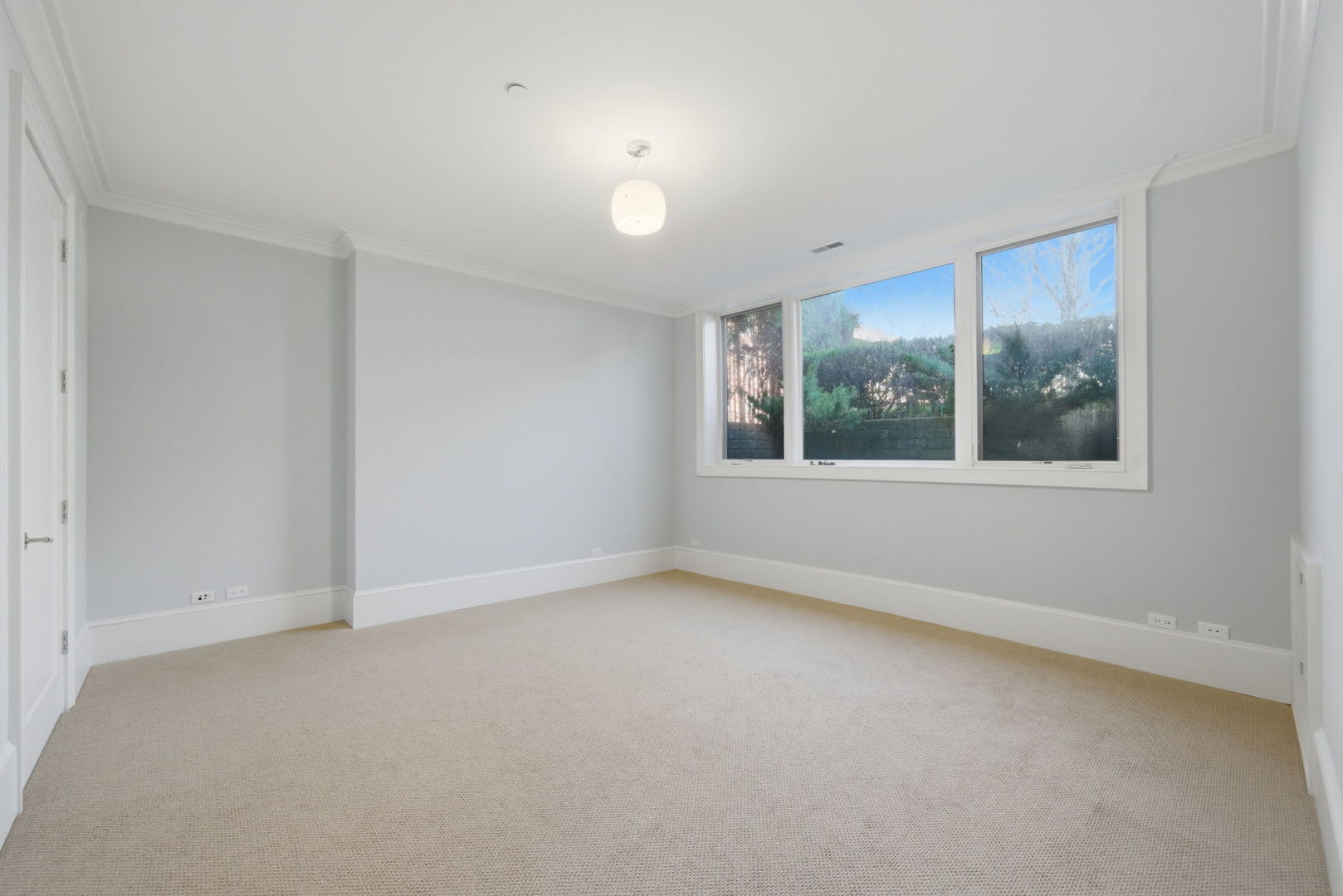 2658 N Mildred Avenue