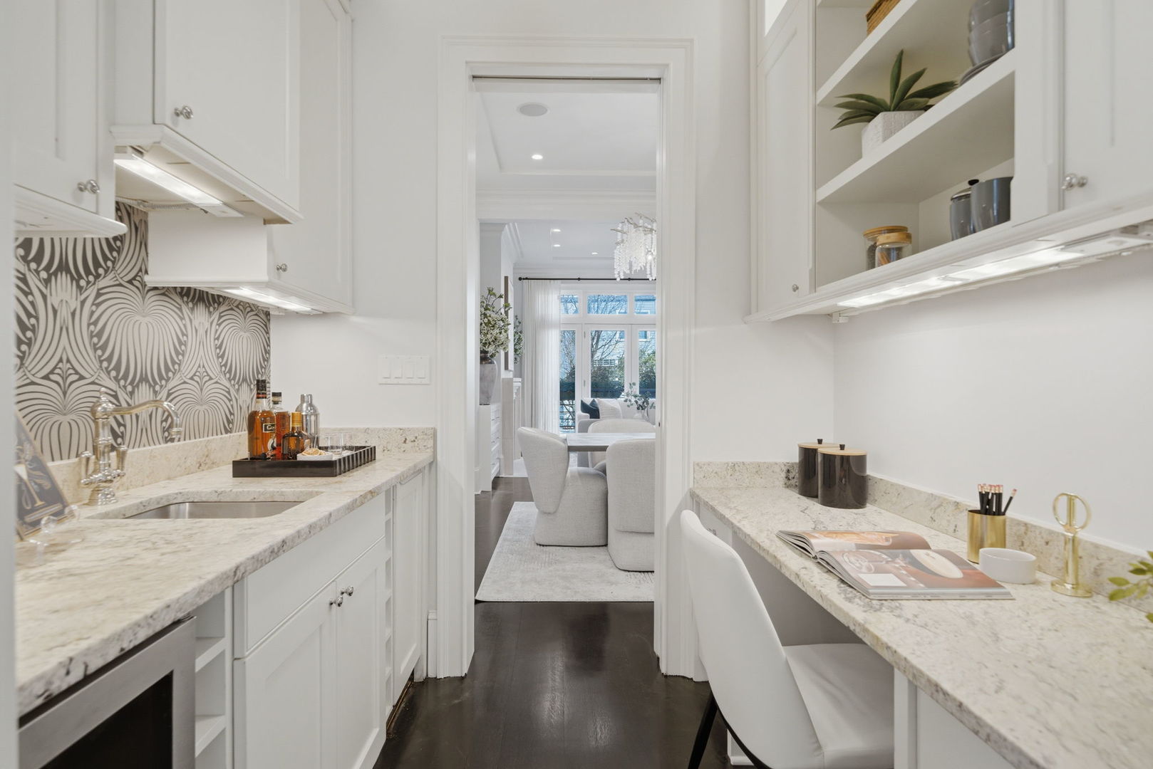 2658 N Mildred Avenue