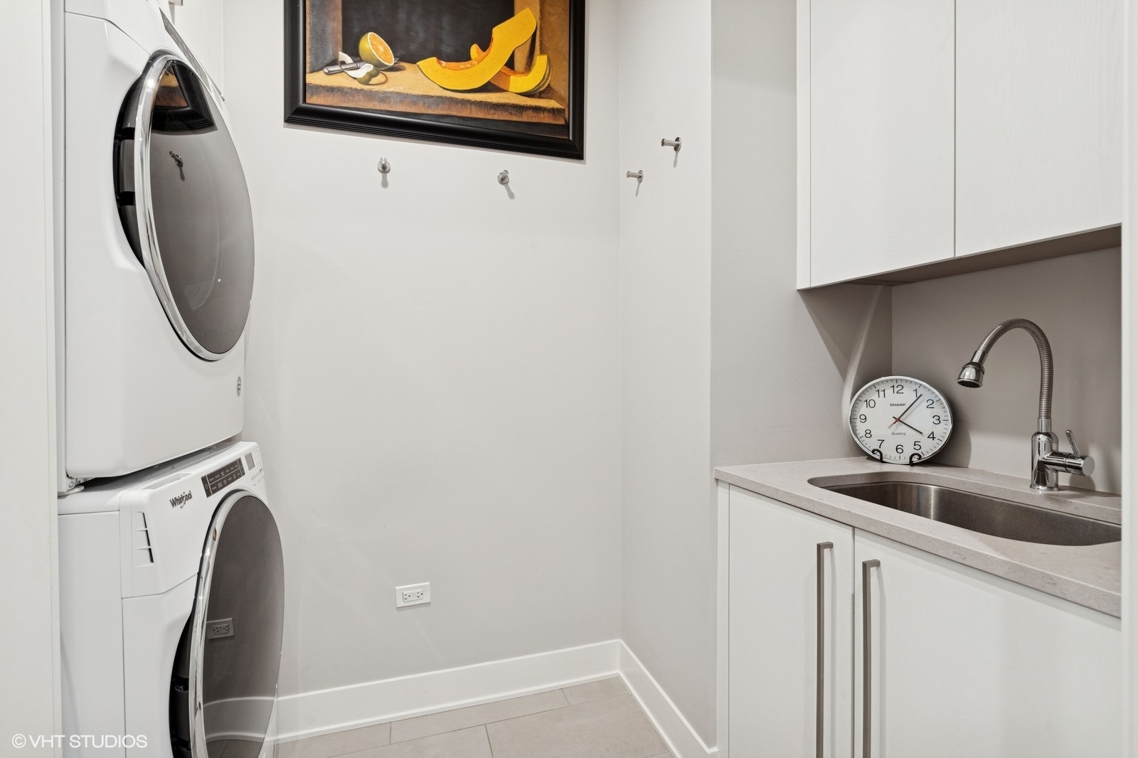 403 N Wabash Street Unit: 15B