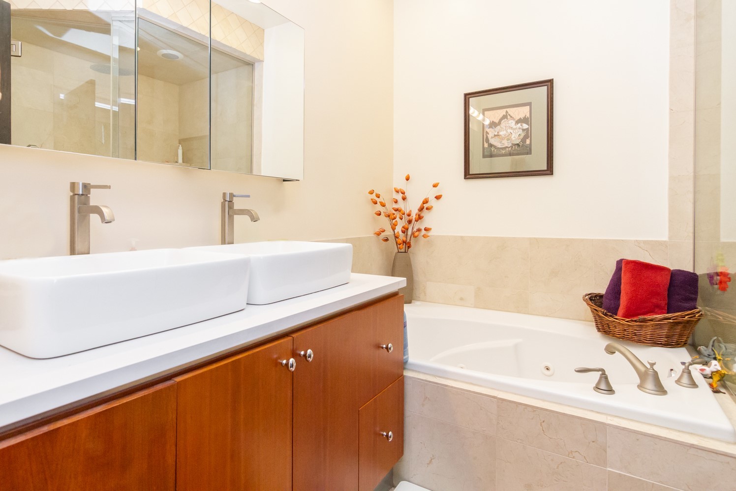 1926 N Lincoln Park West Street Unit: 5A