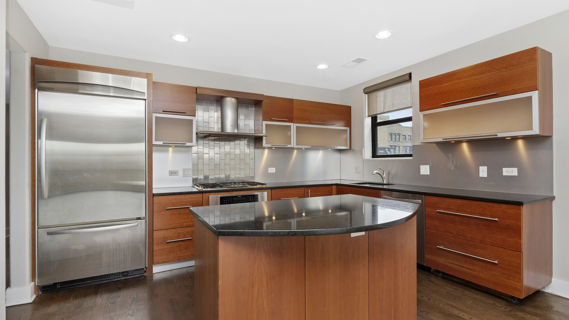 1926 N Lincoln Park West Street Unit: 5A