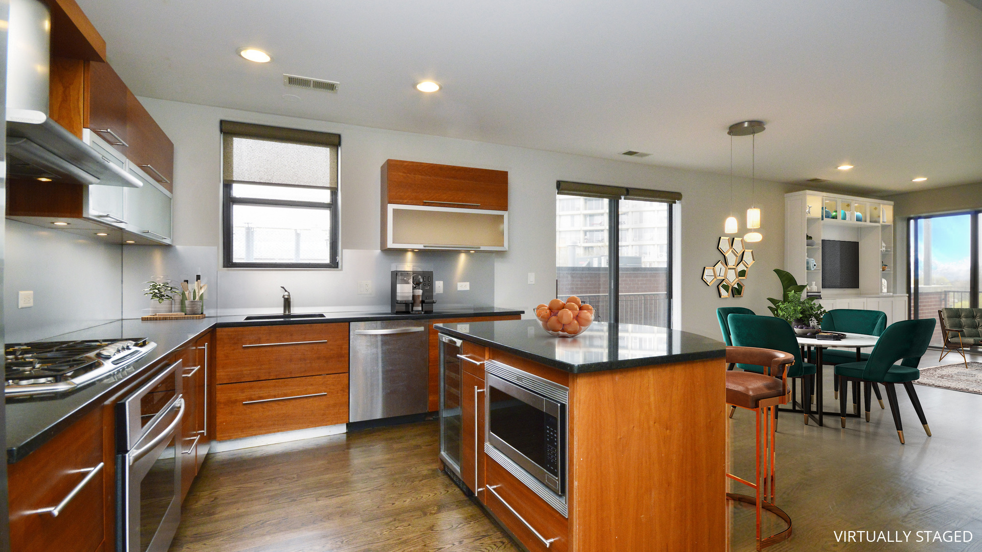 1926 N Lincoln Park West Street Unit: 5A