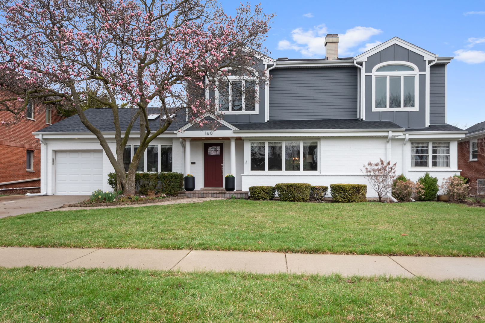 160 E LAHON Street