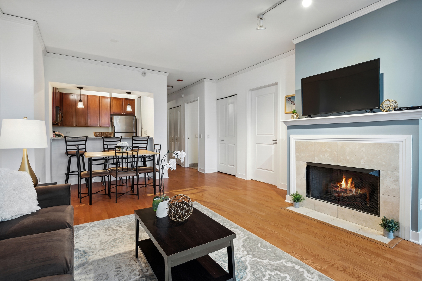 200 N JEFFERSON Street Unit: 2207