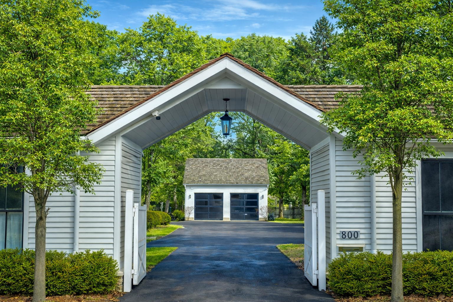 800 Glenview Road
