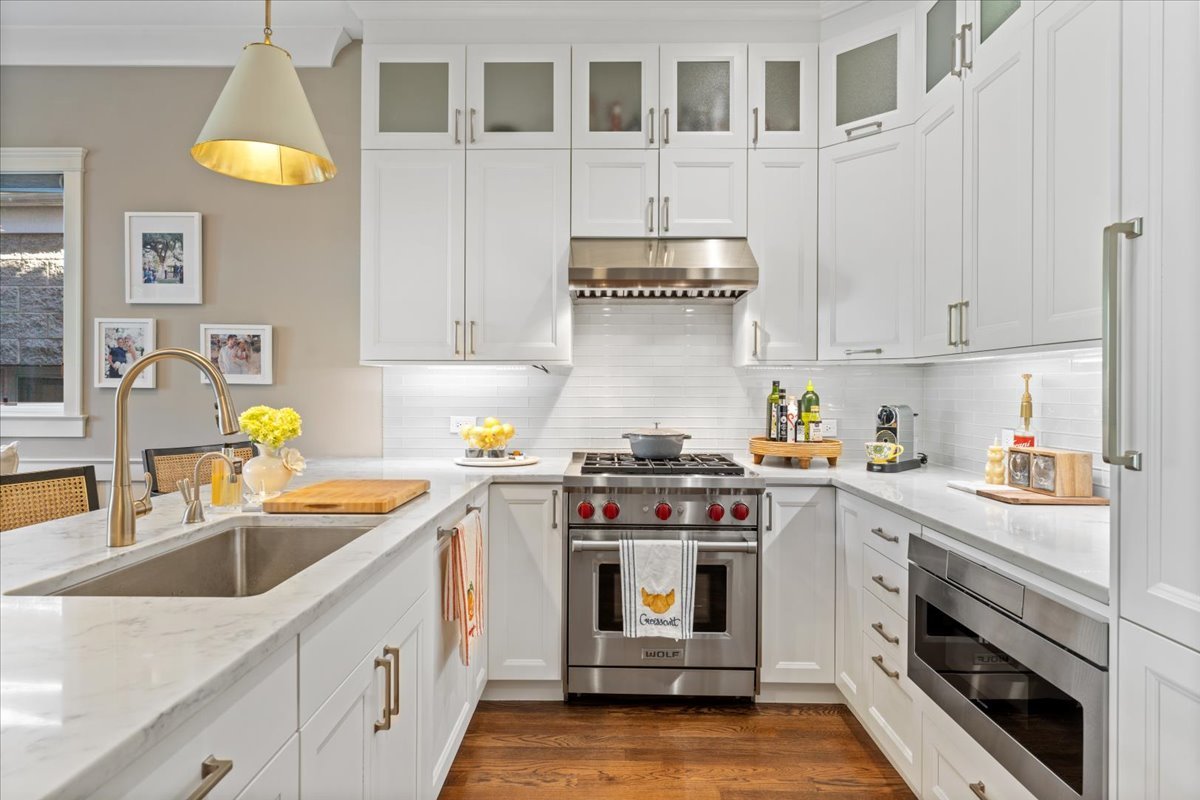 863 W Wrightwood Avenue Unit: 3