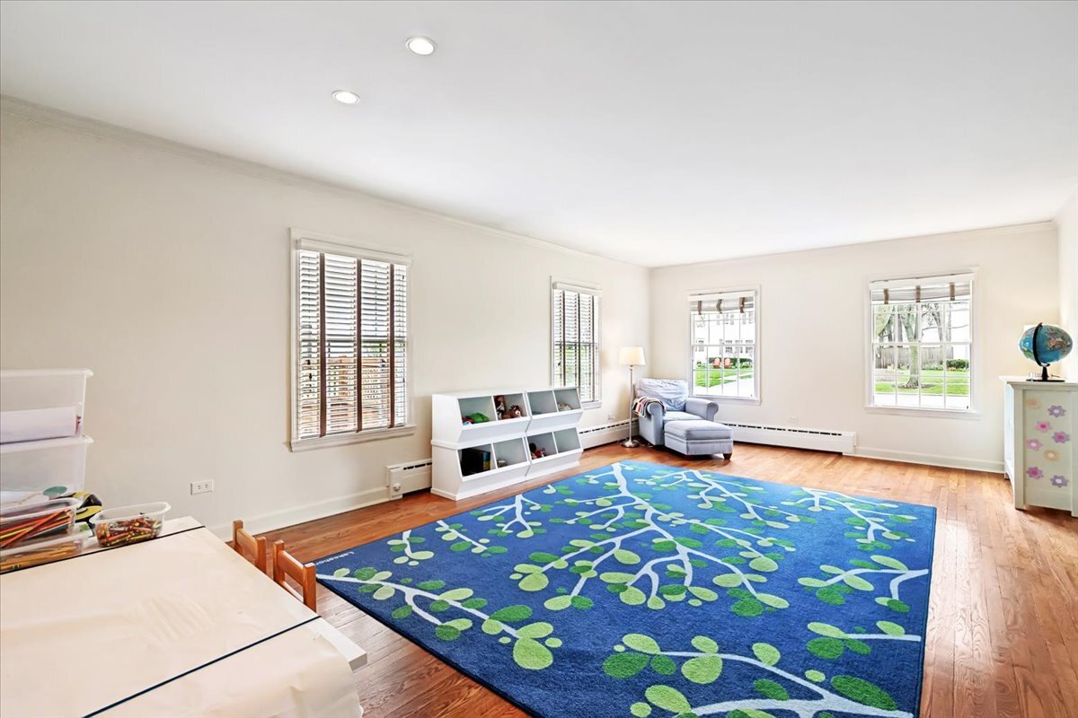 321 Vincent Court