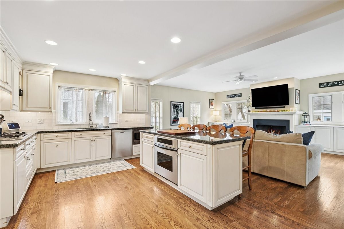 321 Vincent Court