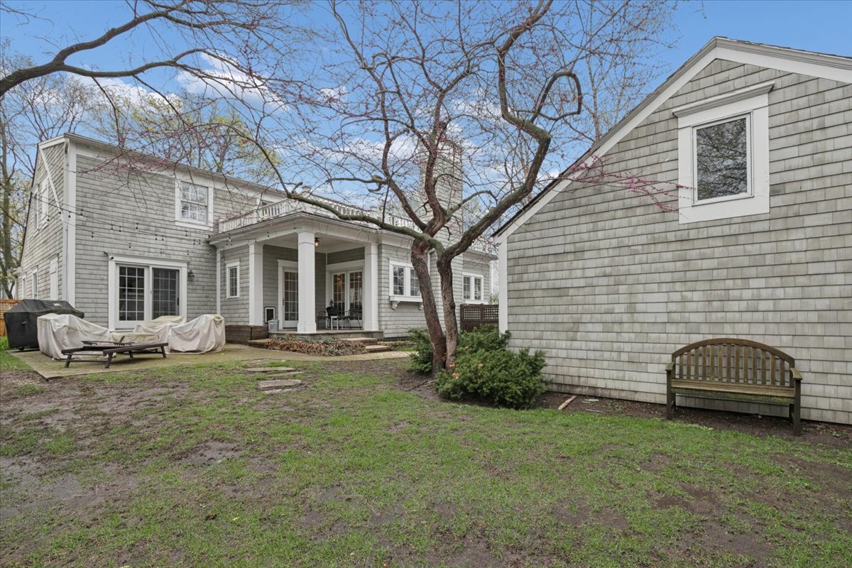 321 Vincent Court