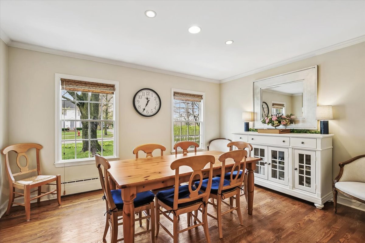 321 Vincent Court