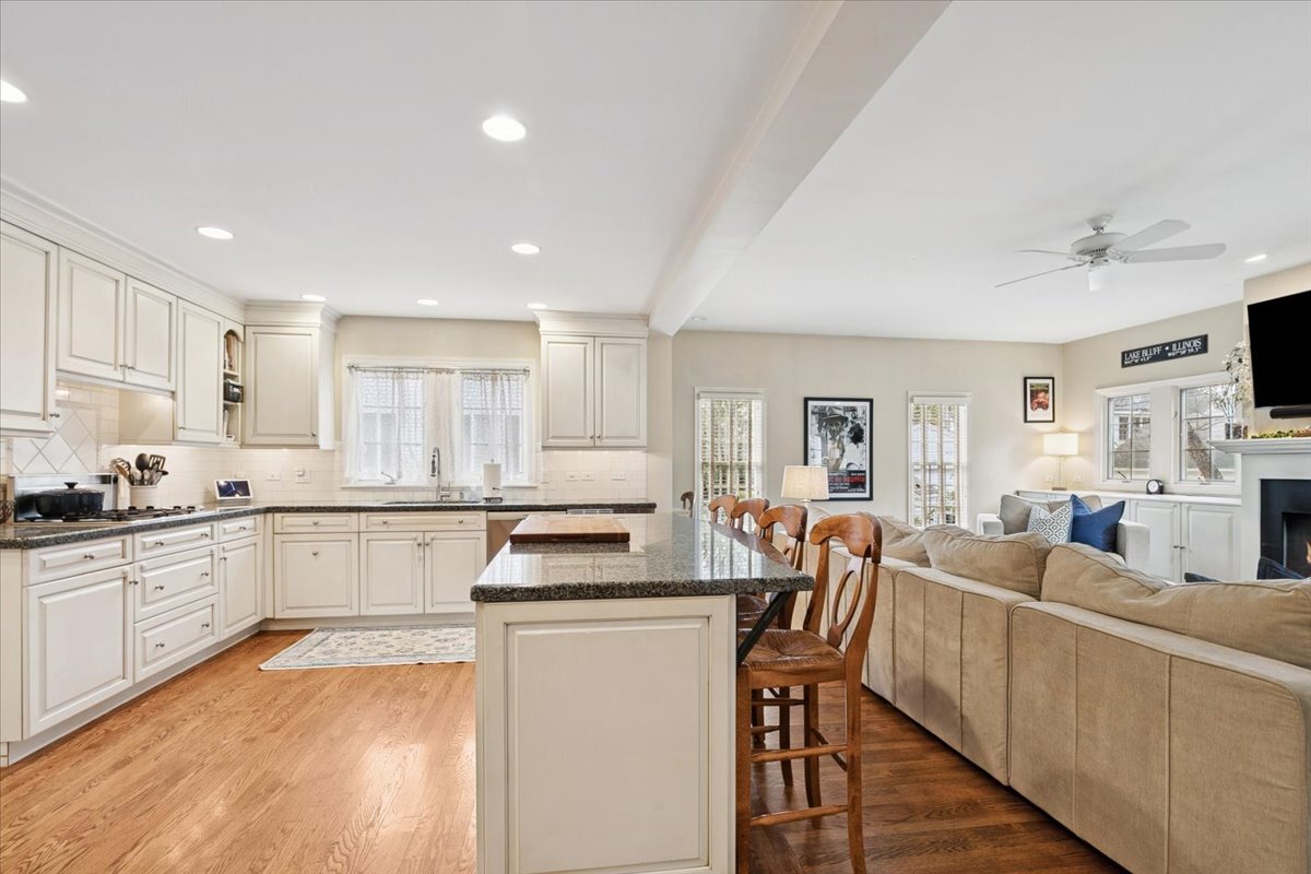 321 Vincent Court