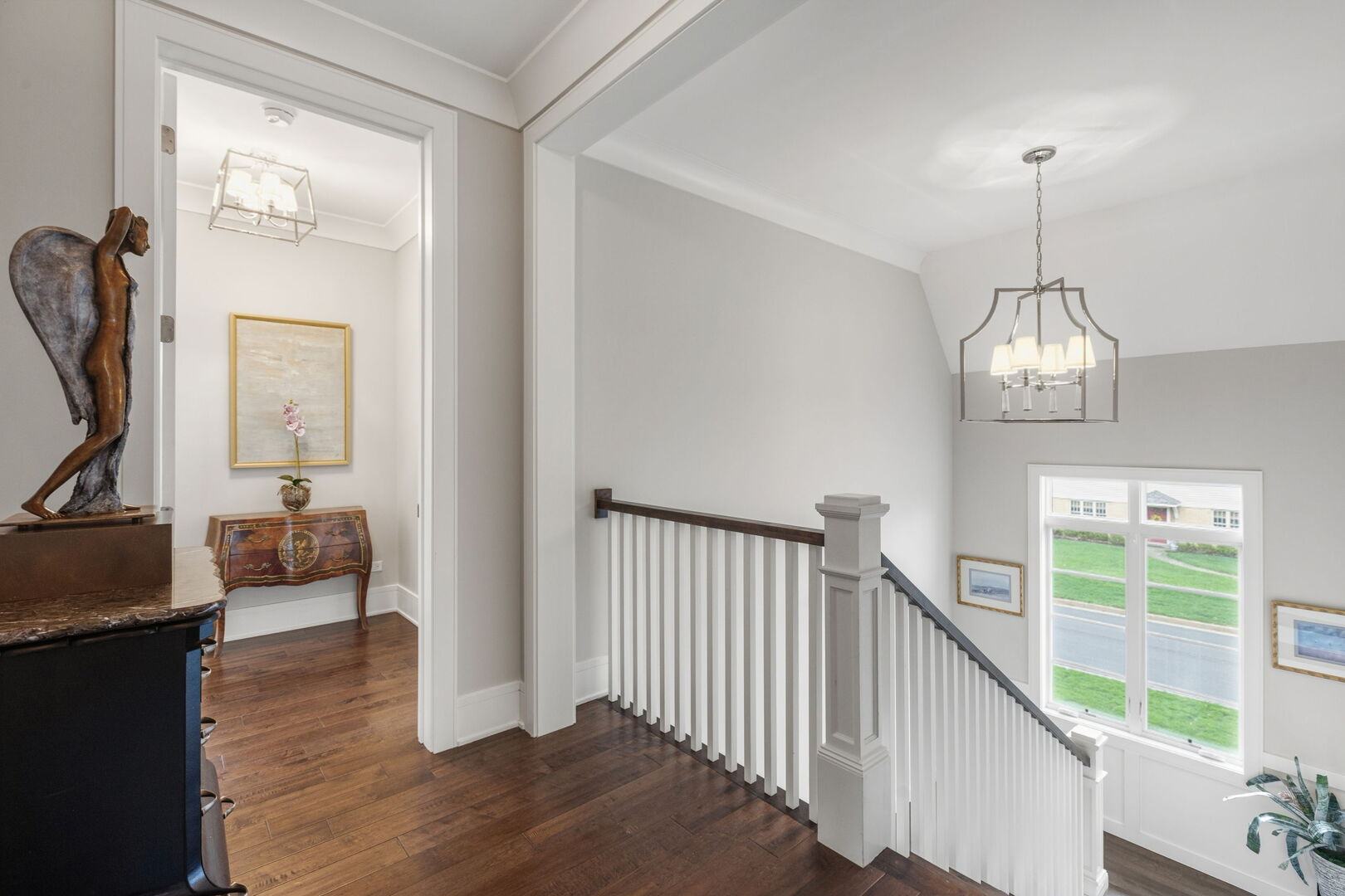 618 Buckingham Place