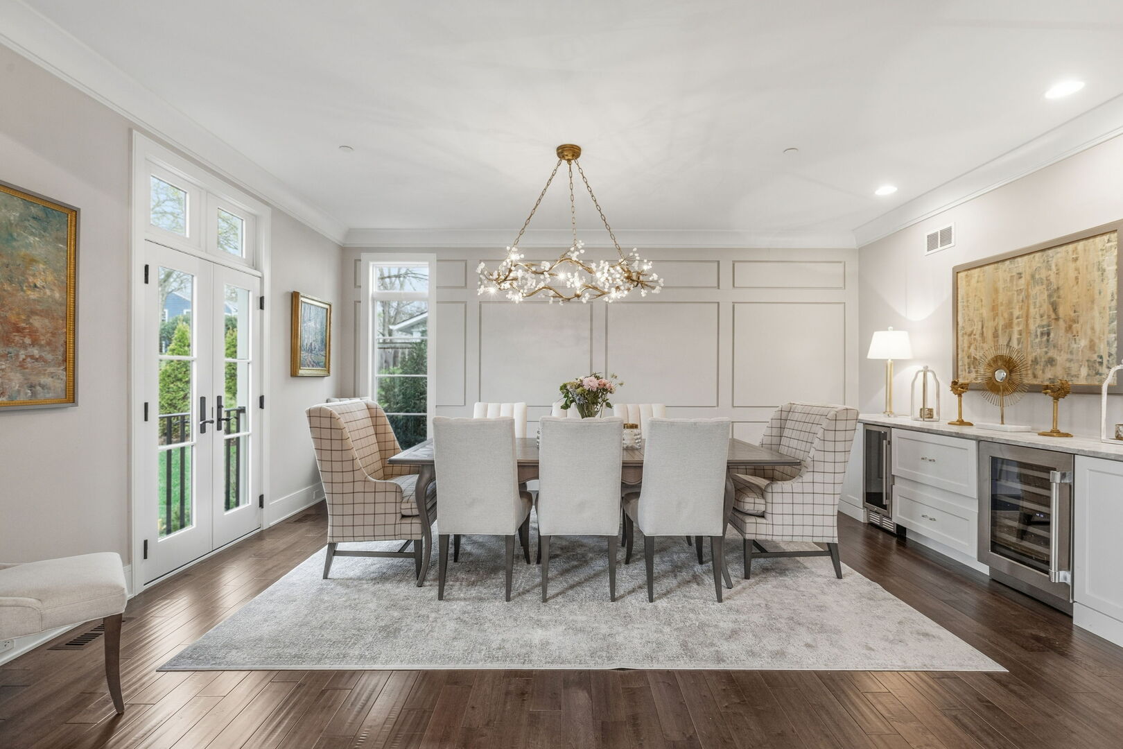 618 Buckingham Place