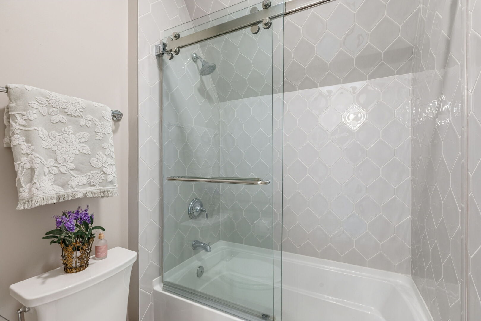 618 Buckingham Place