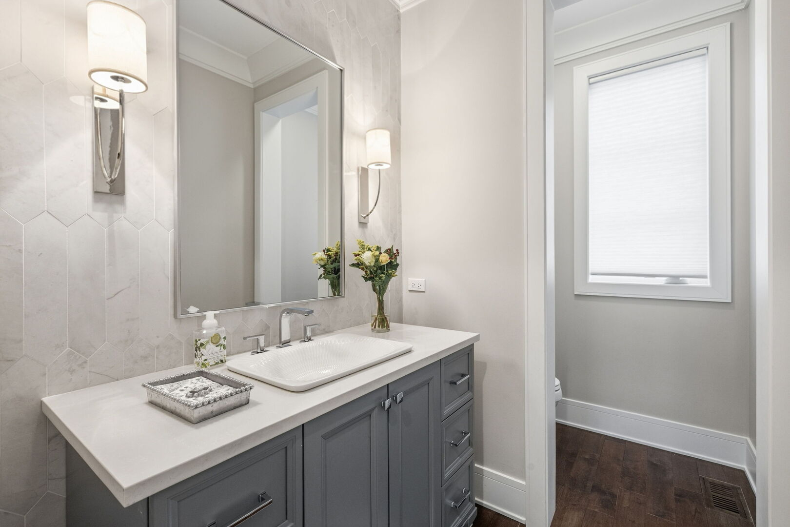 618 Buckingham Place