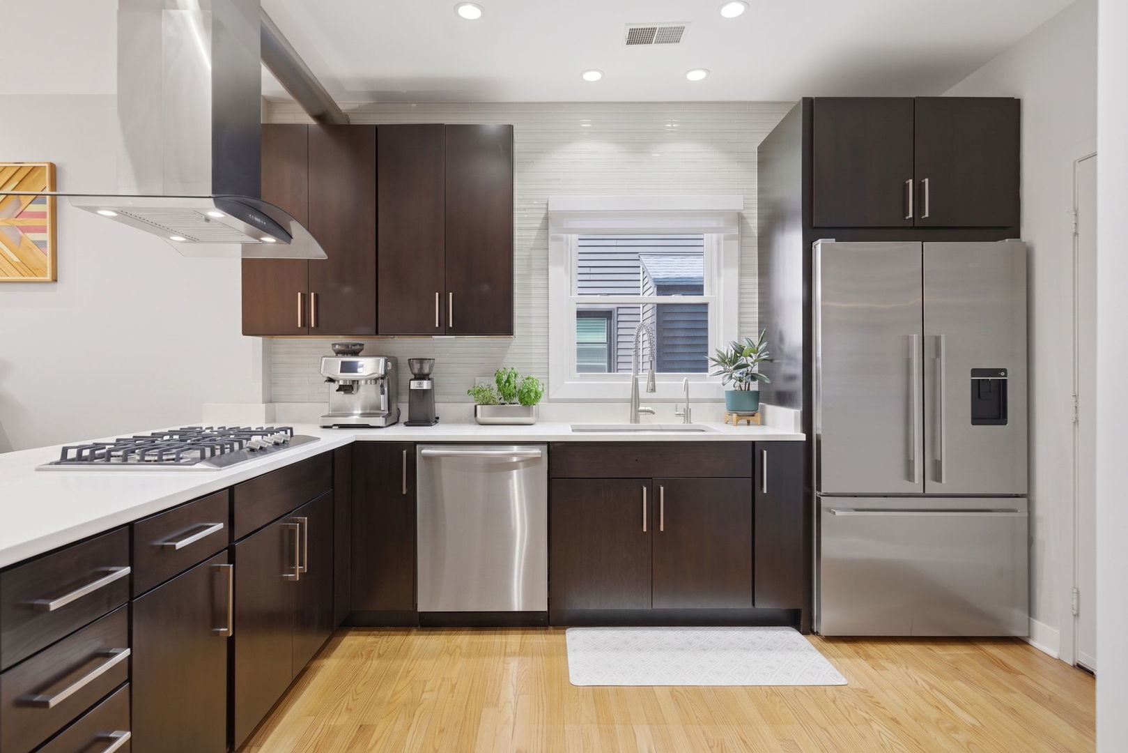 1801 W Diversey Parkway Unit: 16