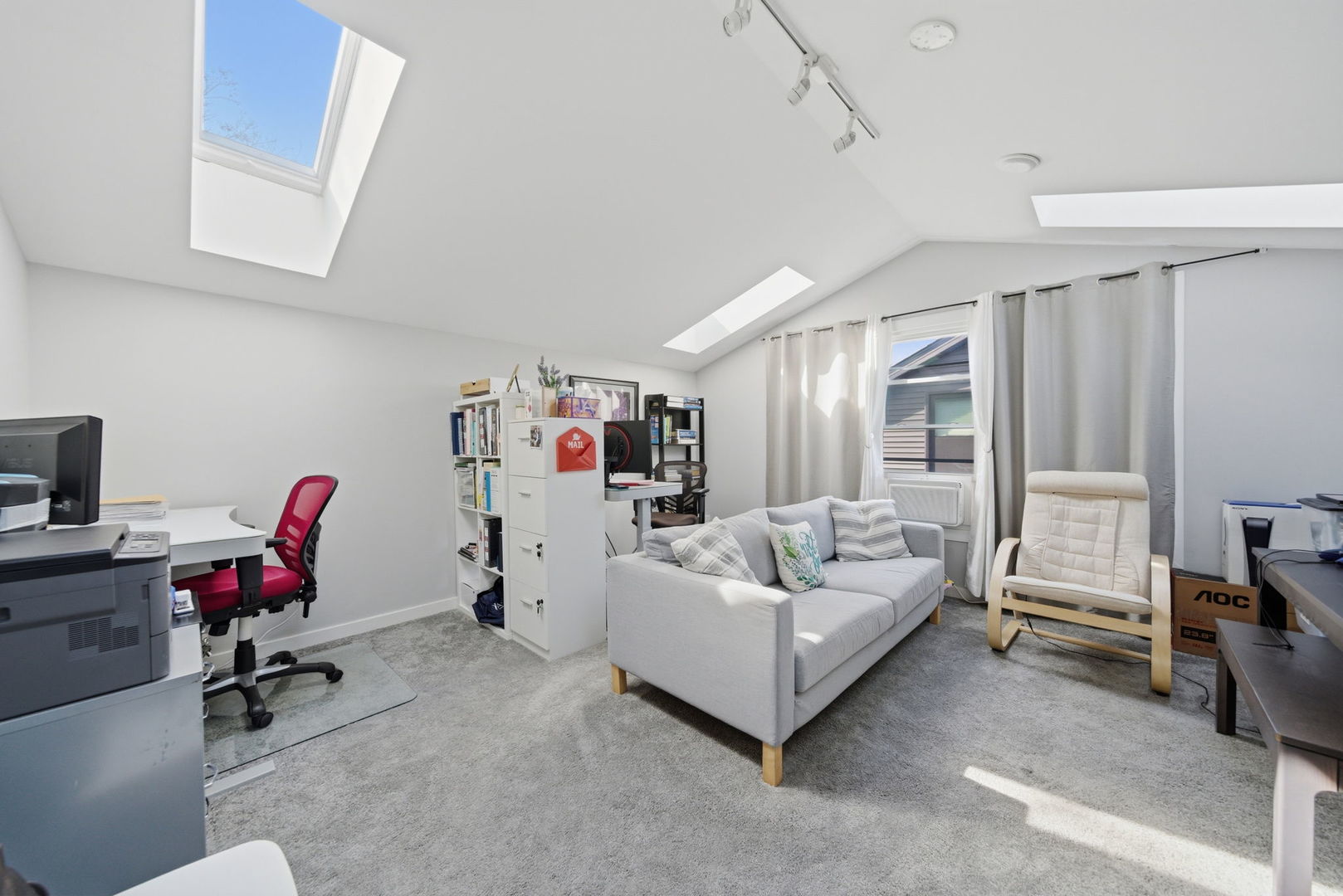 1801 W Diversey Parkway Unit: 16