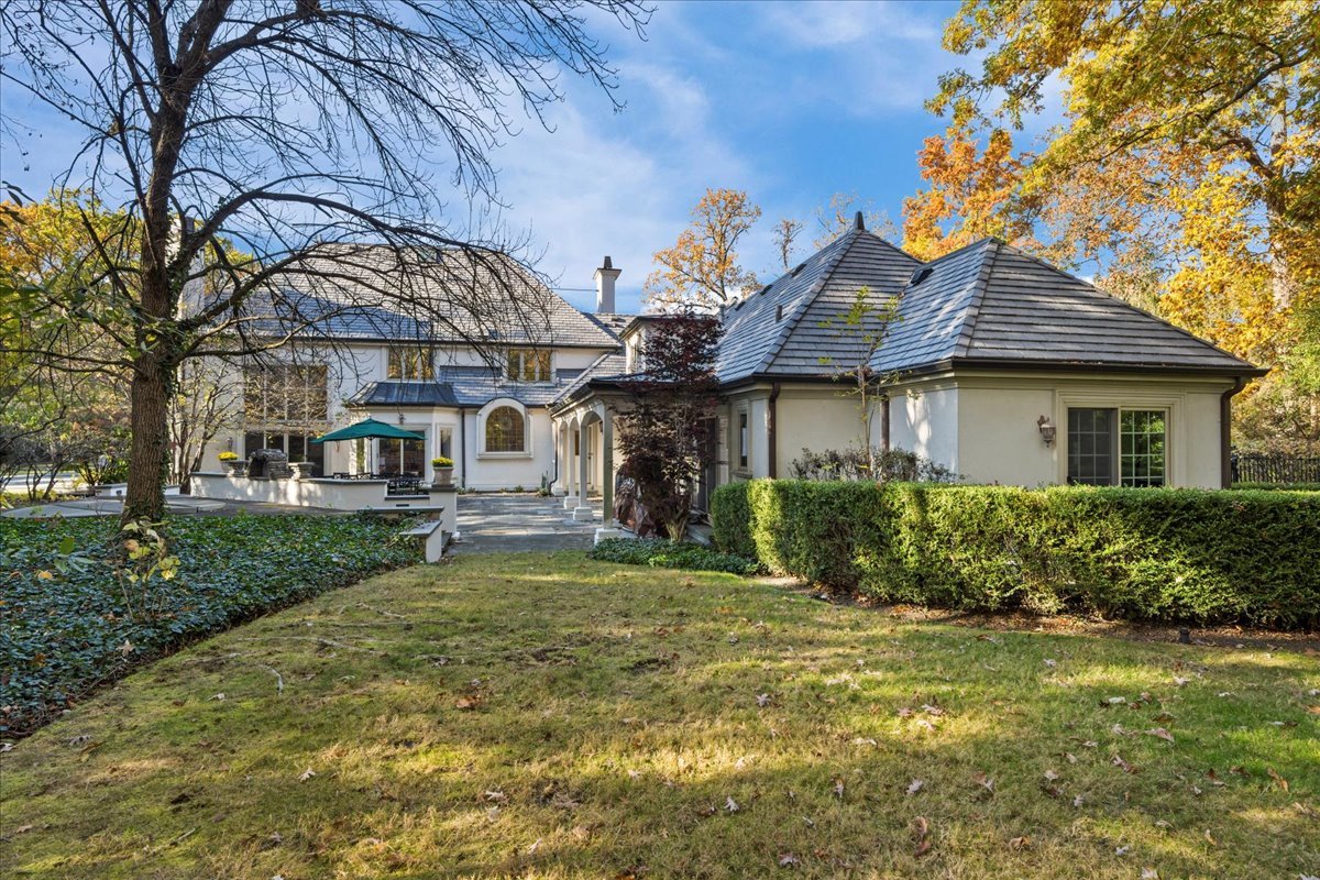 1315 Abington Cambs Drive