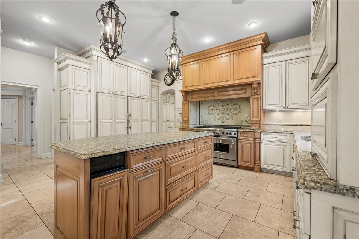 1315 Abington Cambs Drive