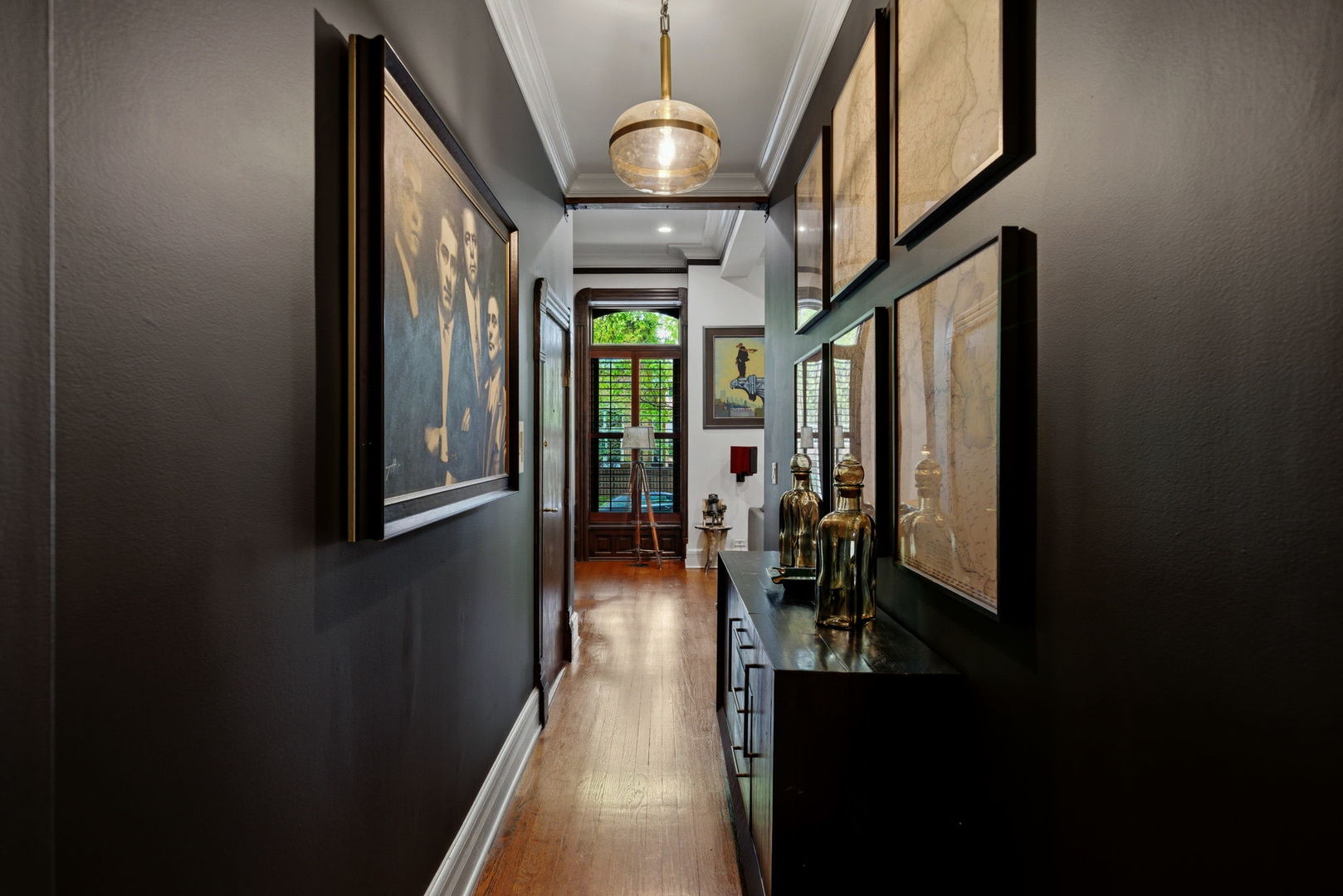 2019 N Sheffield Avenue Unit: 103