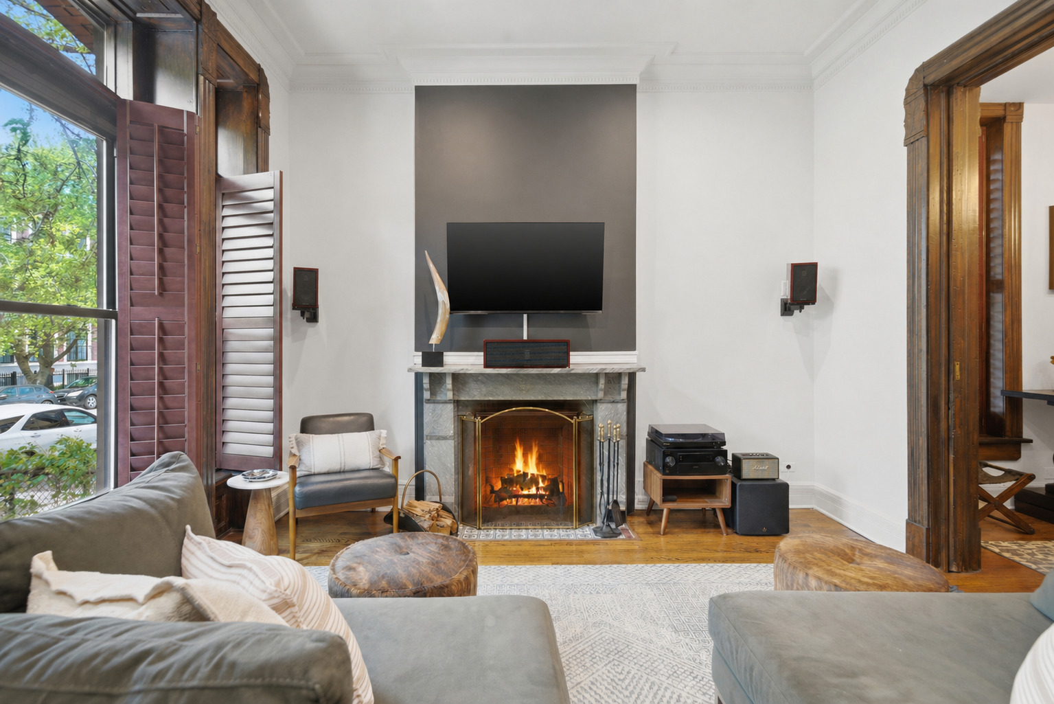 2019 N Sheffield Avenue Unit: 103