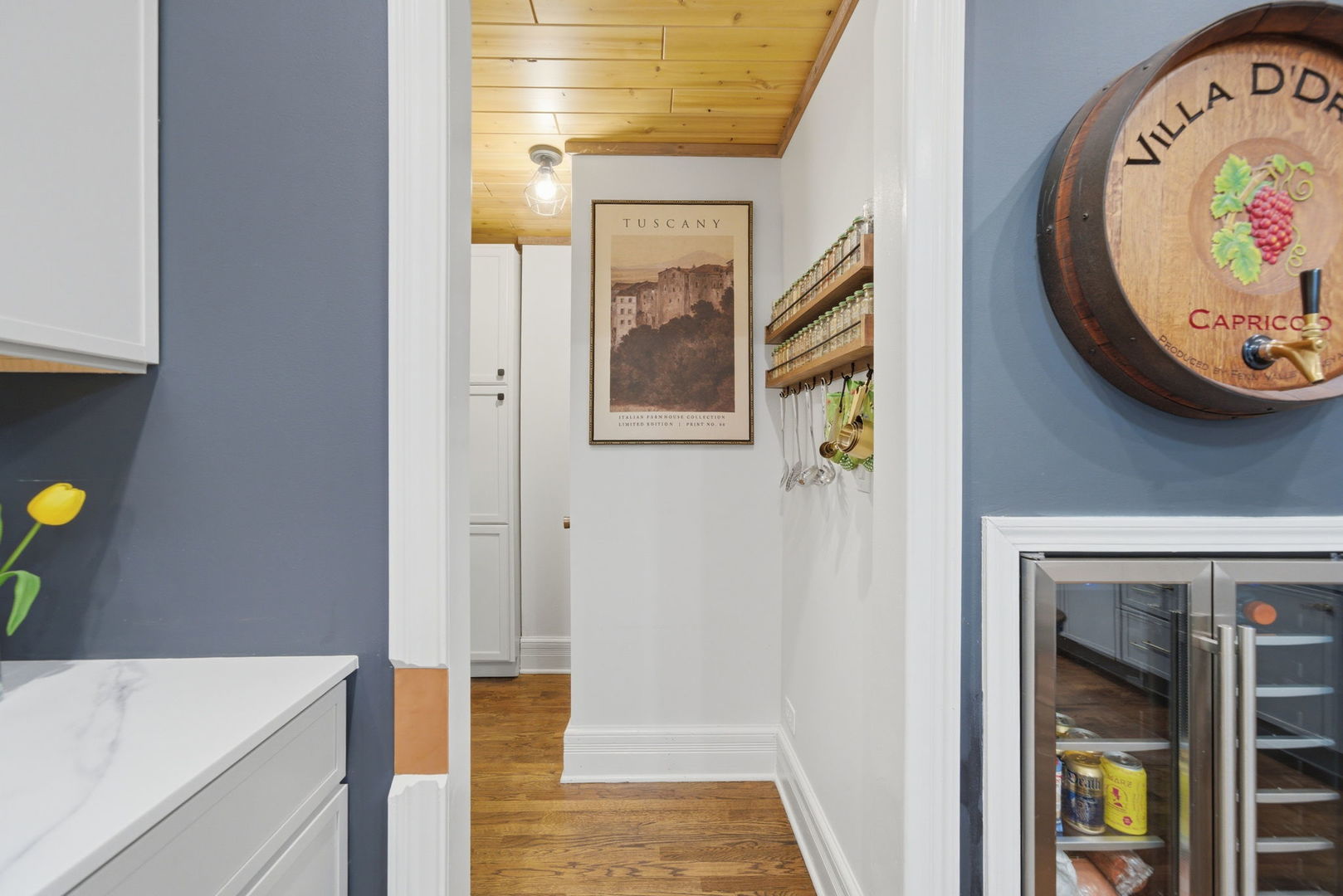2019 N Sheffield Avenue Unit: 103