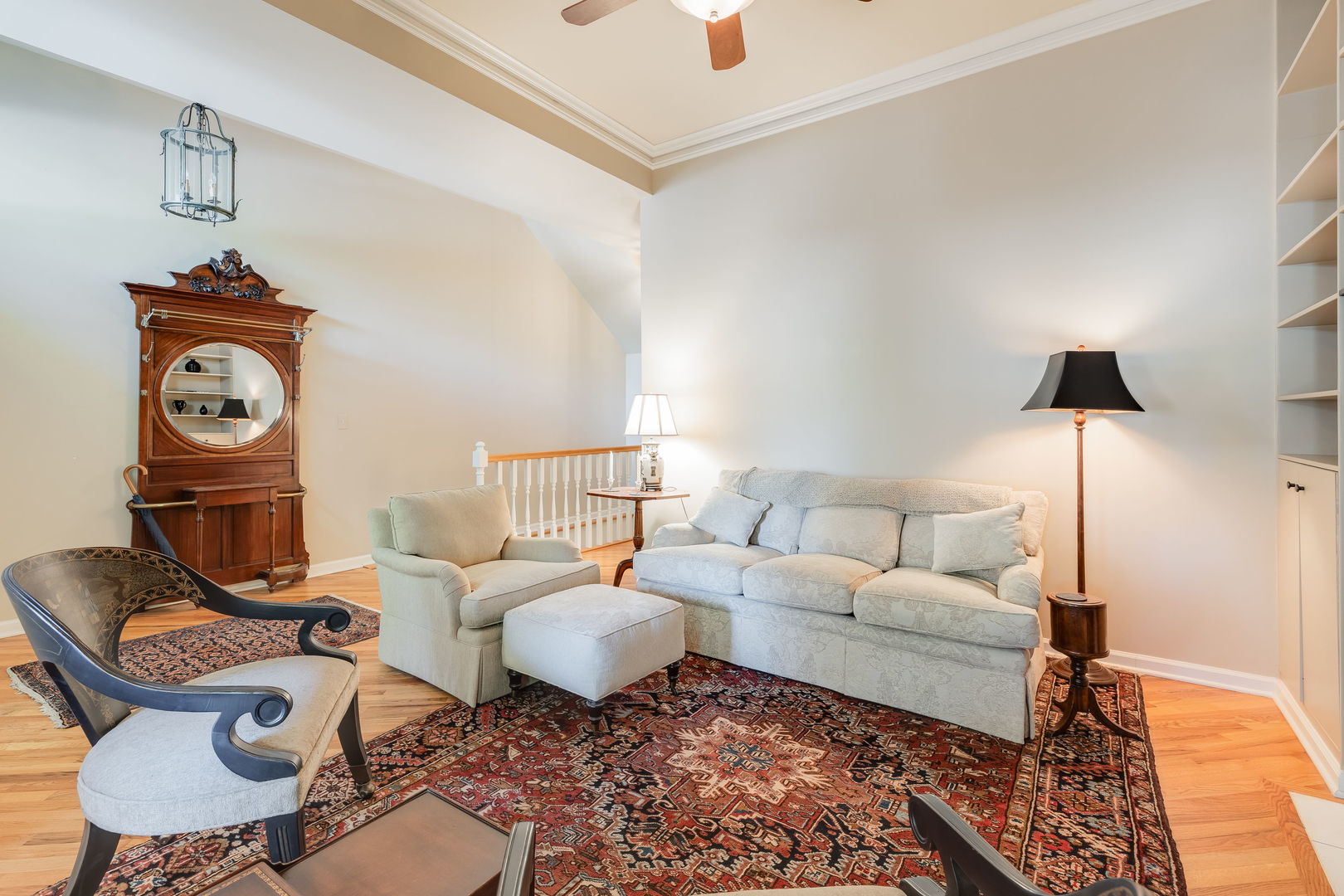 2541 N Racine Avenue Unit: 1